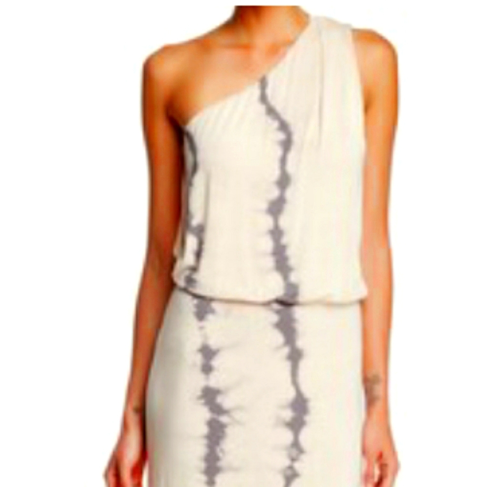 Cute one shoulder maxi dress